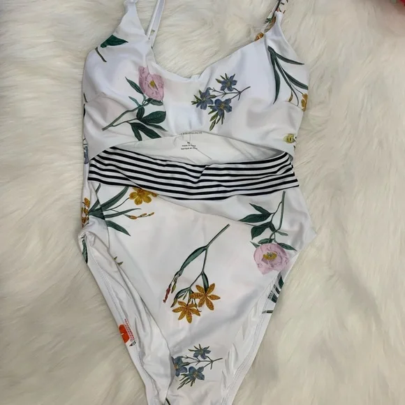 Anthropologie floral cut out one piece swimsuit - Picture 12 of 15